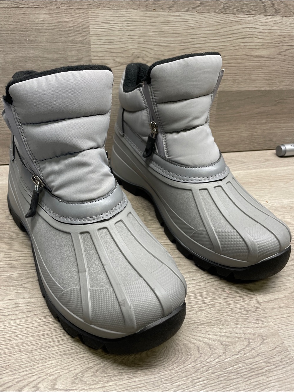 Lands' End Light Gray Women's Insulated Winter Rain Boots with Black Soles #1554